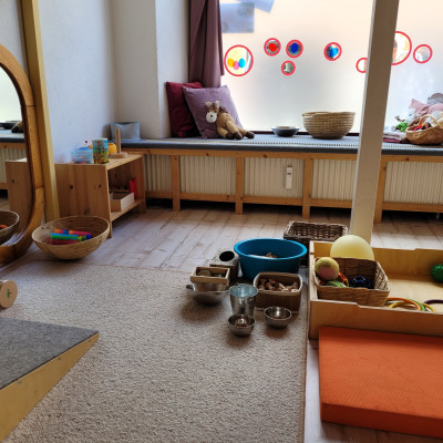 Spielbereich und Fensterladen